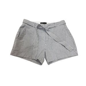 Banana Republic chino shorts textured stripes size 6 W31 grey white